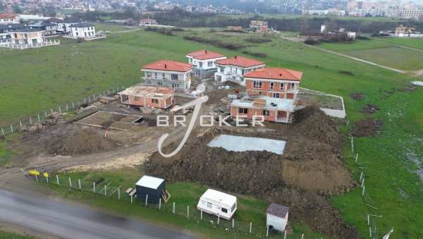 Продава къща, гр. кърджали, веселчане