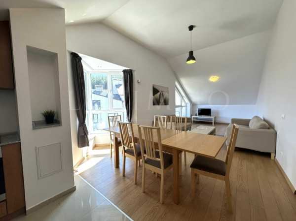 Продава  4-стаен гр. Банско, област Благоевград
      140 кв.м