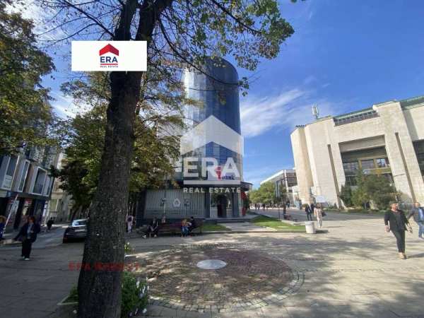 Продава офис, гр. благоевград, идеален център