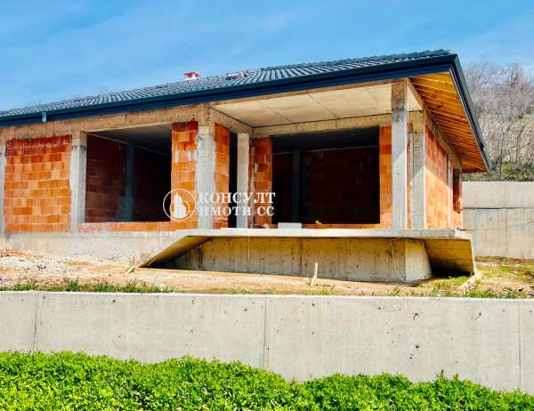 Продава къща, с. богомилово, област стара загора