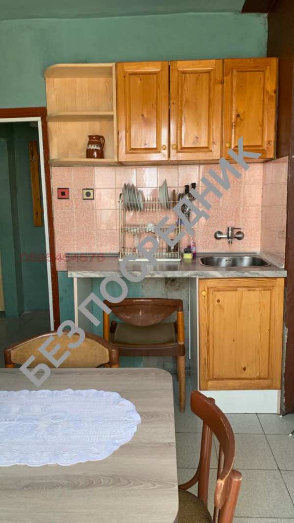 Продава 3-стаен, гр. силистра, изток