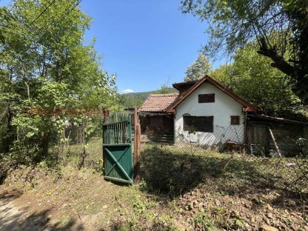 Продава вила, гр. своге, област софия област