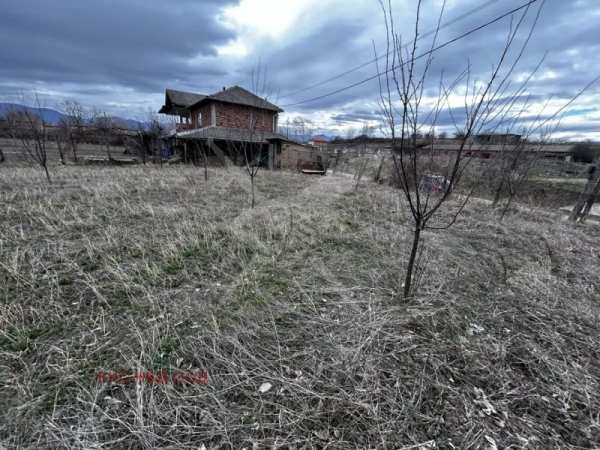 Продава парцел, с. искра, област пловдив
