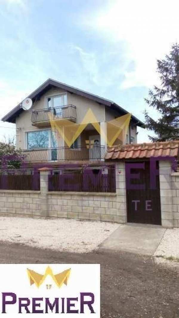 Продава къща, гр. каварна, област добрич