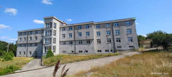 Продава хотел, гр. суворово, област варна
