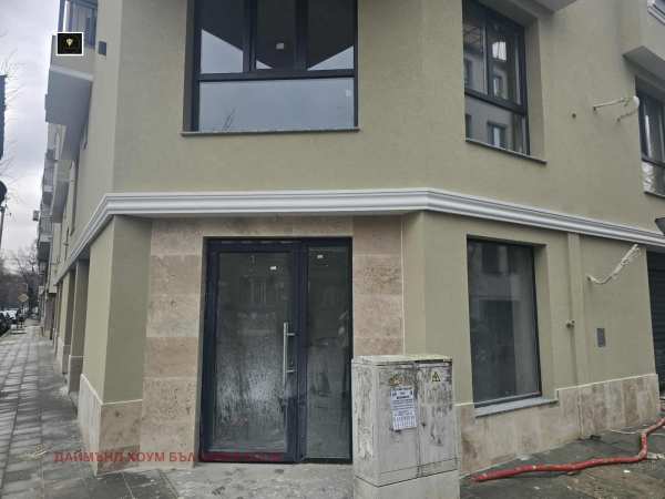 Продава магазин, гр. пловдив, кючук париж
