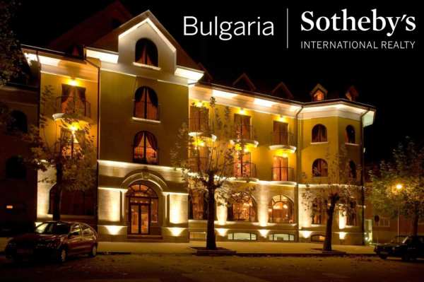 Продава хотел, гр. хисаря, област пловдив