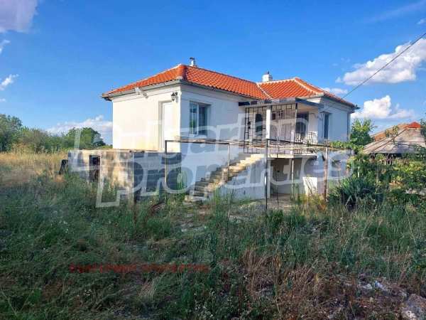 Продава къща, с. лесово, област ямбол