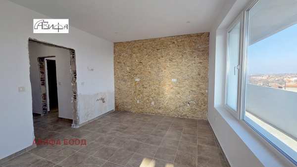 Продава 4-стаен, гр. елин пелин, област софия област