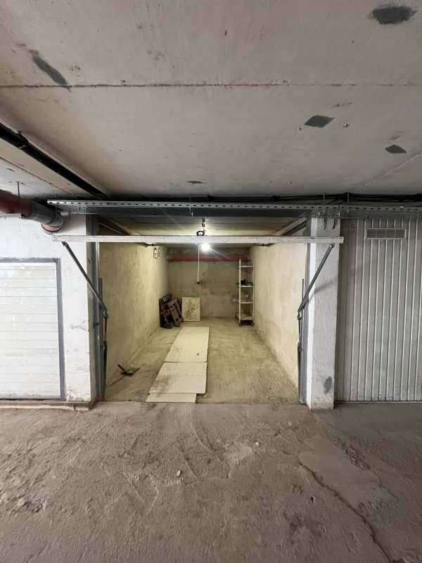 Продава гараж, паркомясто, гр. варна, операта
