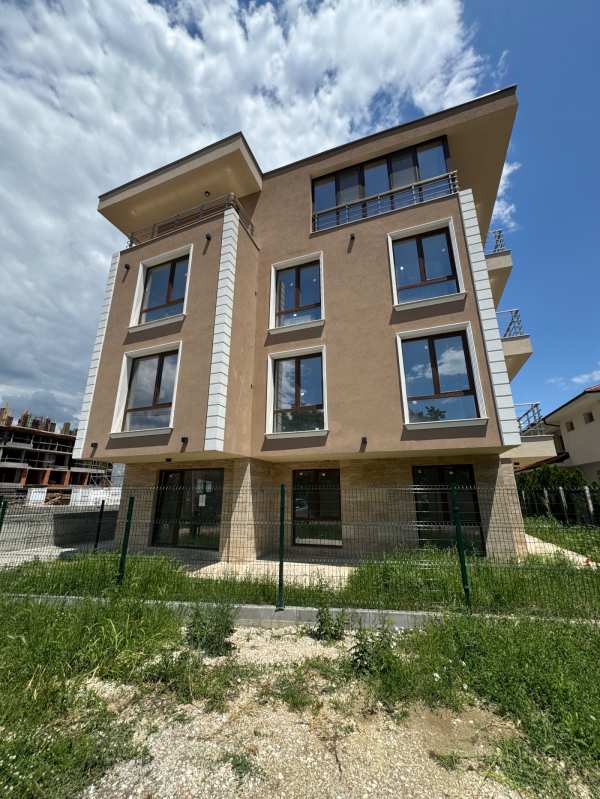 Продава гараж, паркомясто, гр. пловдив, христо смирненски