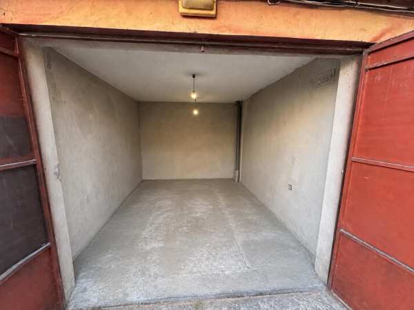 Продава гараж, паркомясто, гр. търговище, боровец