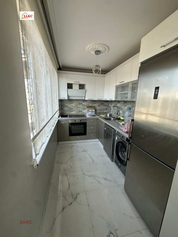 Продава 2-стаен, гр. кърджали, възрожденци