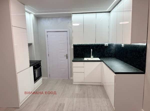 Продава  3-стаен гр. Горна Оряховица, област Велико Търново
      65 кв.м