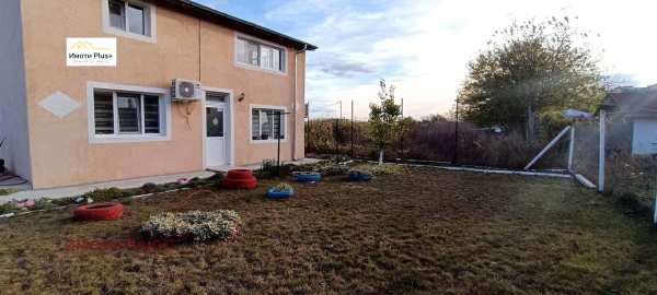 Продава вила, гр. шумен, м-т под манастира