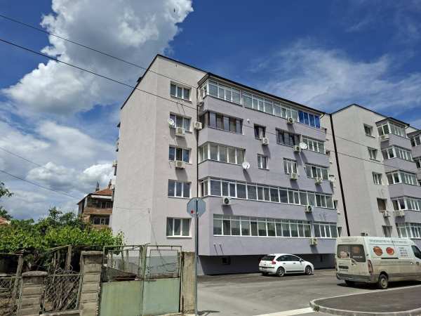 Продава 3-стаен, гр. дългопол, област варна