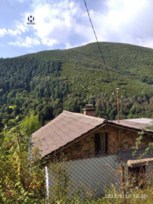 Продава парцел, гр. своге, област софия област