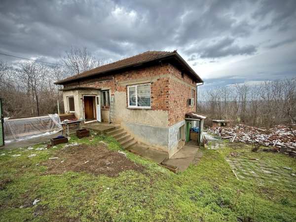 Продава къща, с. поликраище, област велико търново