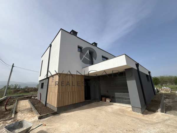 Продава къща, с. оризари, област пловдив