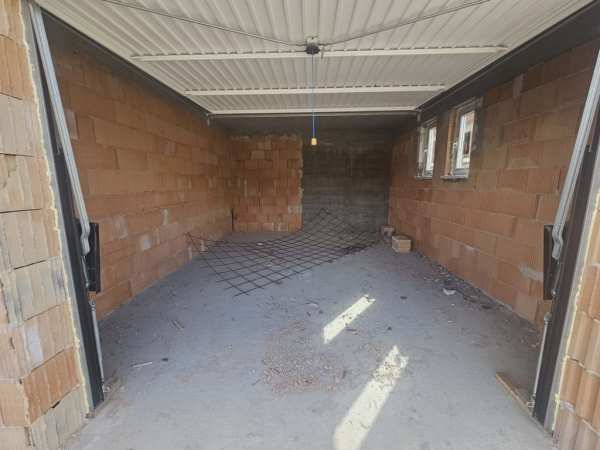 Продава гараж, паркомясто, гр. кърджали, възрожденци