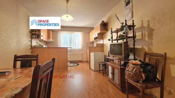 Продава 3-стаен, гр. дупница, област кюстендил