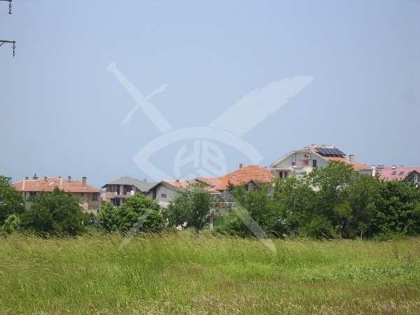 Продава  парцел гр. Черноморец, област Бургас
      1500 кв.м