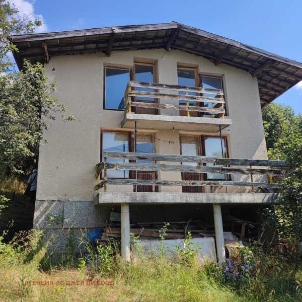 Продава къща, с. шума, област софия област