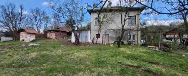 Продава къща, гр. земен, област перник