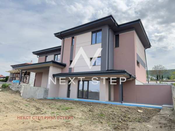 Продава къща, с. брестник, област пловдив