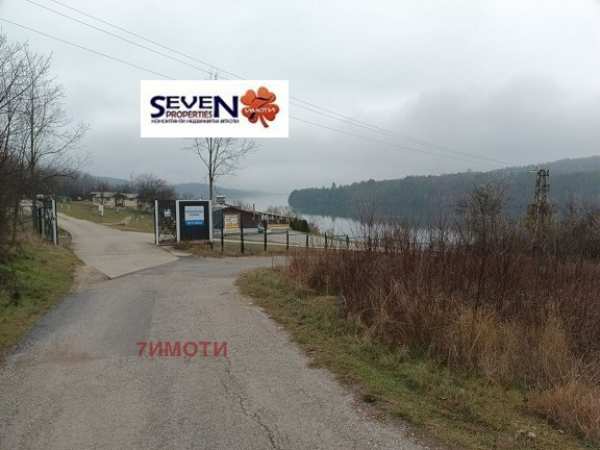 Продава парцел, с. лобош, област перник