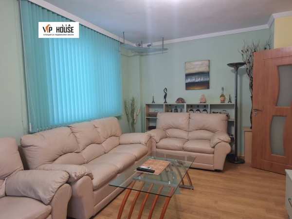 Продава 3-стаен, гр. пазарджик, център