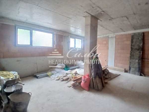 Продава  офис град Шумен, Център
      62 кв.м