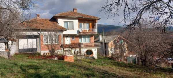 Продава къща, с. шума, област софия област