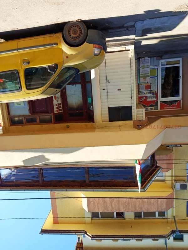 Продава етаж от къща, гр. разград, център