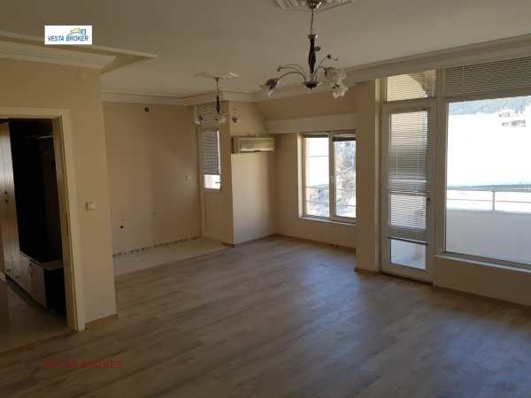 Продава 3-стаен, гр. кърджали, възрожденци