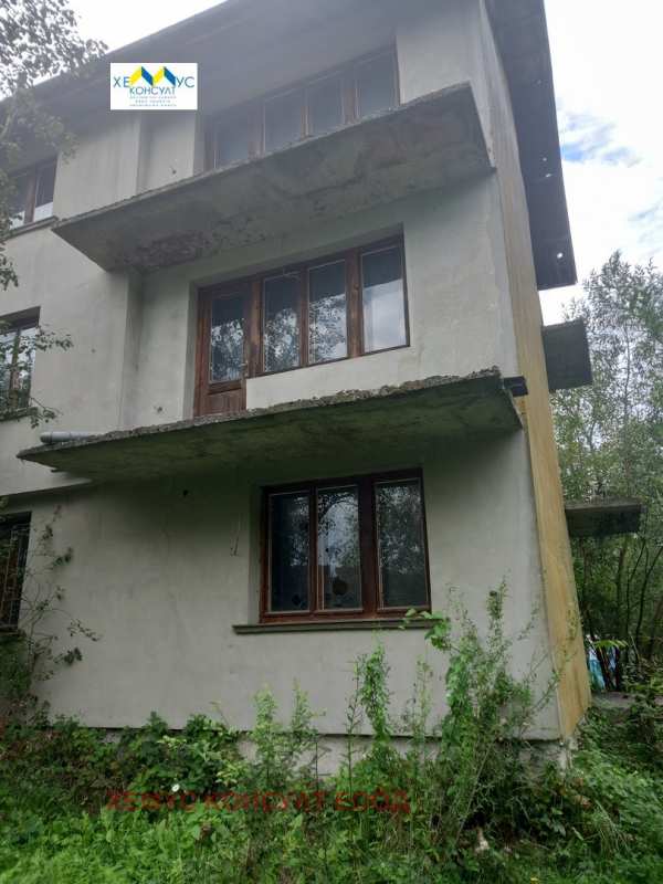 Продава къща, гр. априлци, област ловеч