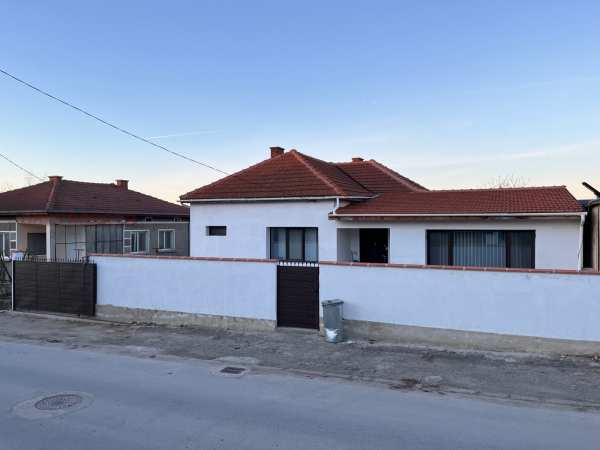 Продава къща, гр. тервел, област добрич
