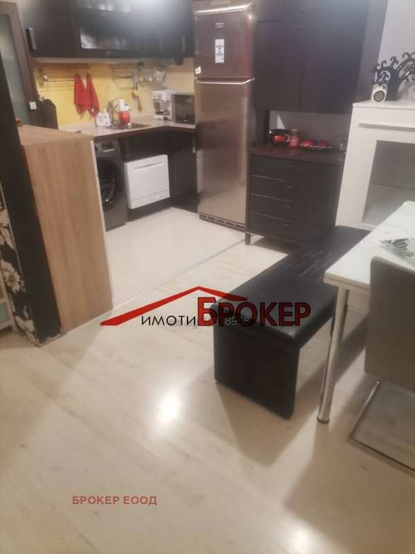 Дава под наем 2-стаен, гр. сливен, център