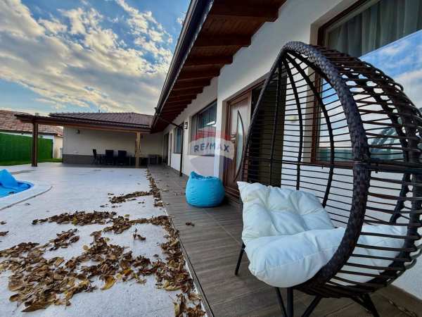 Дава под наем къща, гр. балчик, област добрич