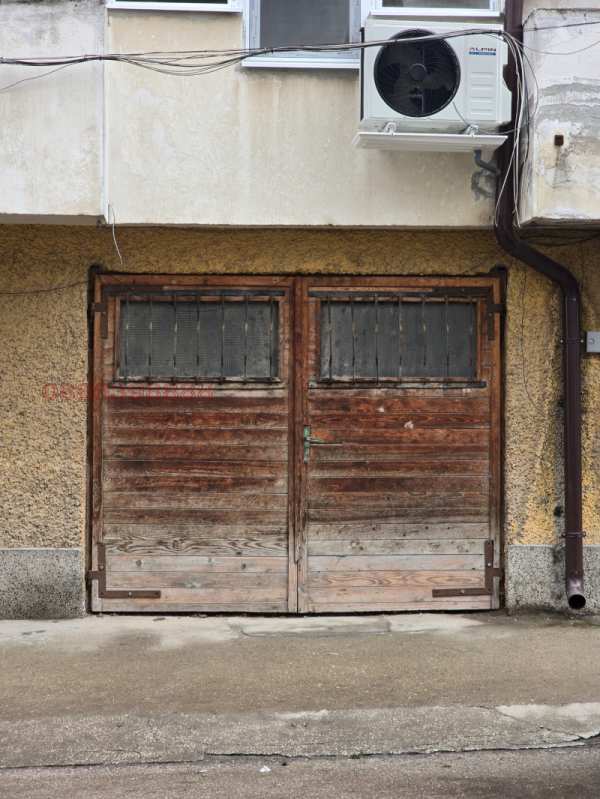 Дава под наем гараж, паркомясто, гр. велико търново, център