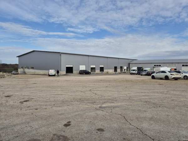 Дава под наем склад, гр. плевен, индустриална зона