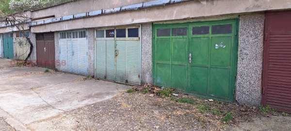 Дава под наем гараж, паркомясто, гр. русе, здравец изток