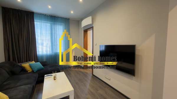 Дава под наем етаж от къща, гр. пловдив, център