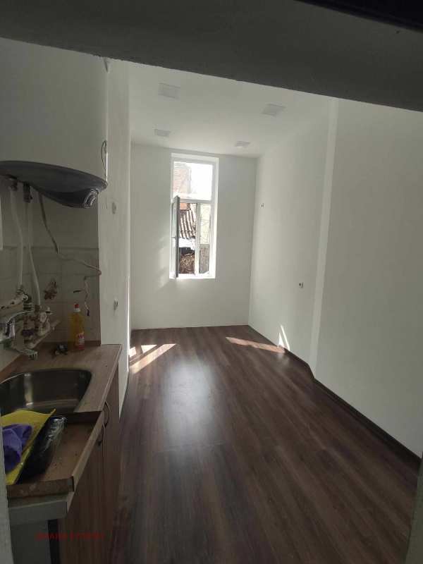 Дава под наем офис, гр. видин, център