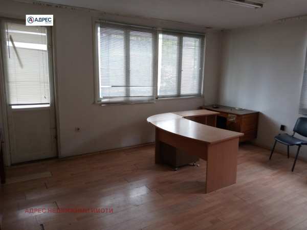 Дава под наем офис, гр. габрово, център