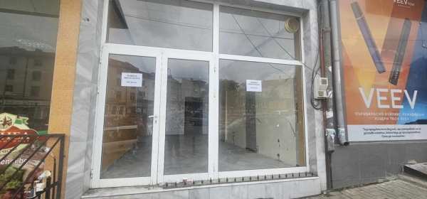 Дава под наем магазин, гр. кърджали, център