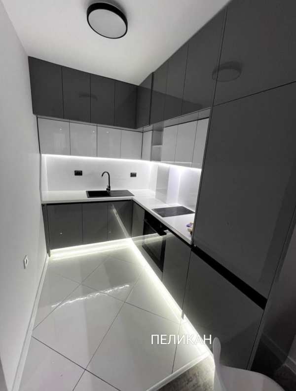 Дава под наем 2-стаен, гр. велико търново, център