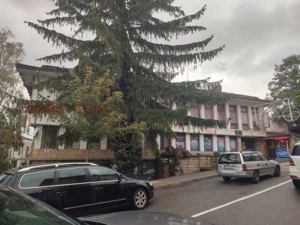 Дава под наем  пром. помещение гр. Котел, област Сливен
      50 кв.м