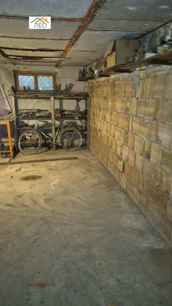 Дава под наем гараж, паркомясто, гр. севлиево, област габрово