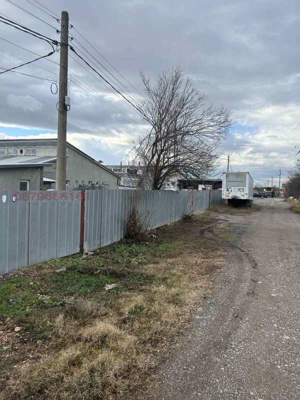 Дава под наем склад, с. лесново, област софия област